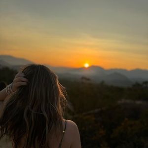 Meet your Posher, Camille